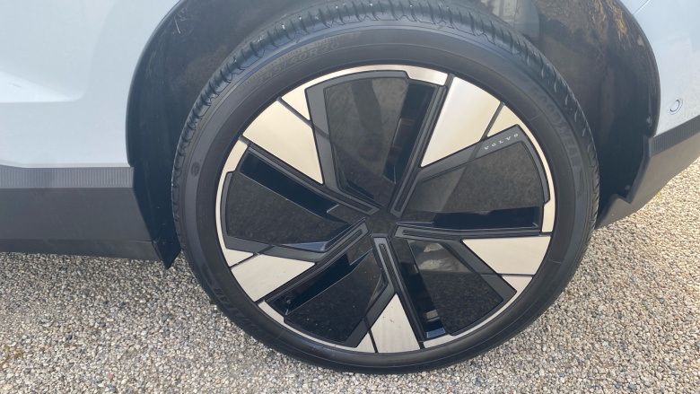 Volvo EX30 315kW Twin Motor Performance Ultra 69kWh 5dr Auto Electric Estate